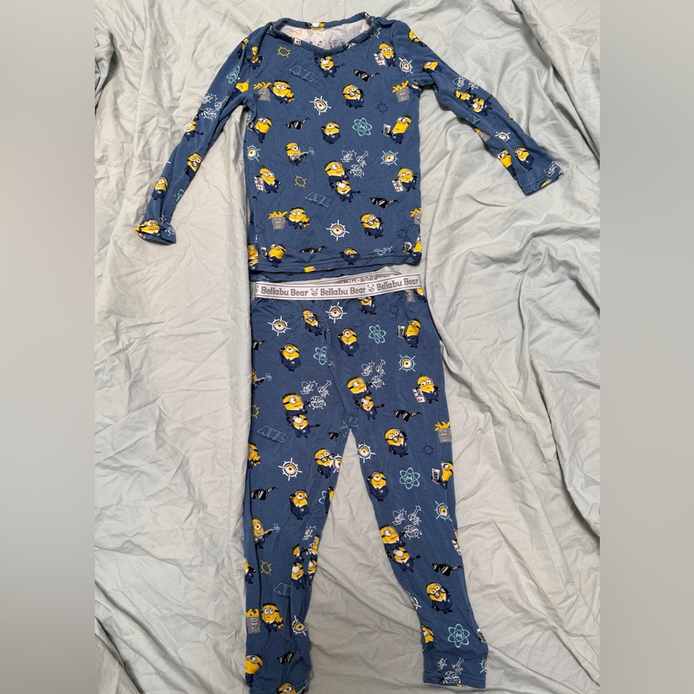 Bellabu Bear kids Minions Despicable Me pajamas